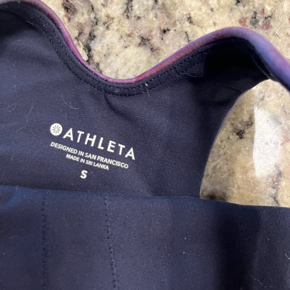 Athleta crop workout top